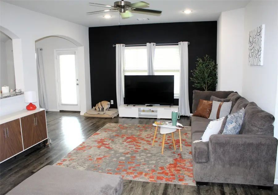 515 Cottage Row, Mabank, TX 75147 - #3