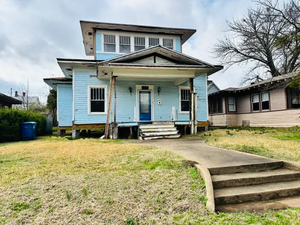 624 W Gandy Street, Denison, TX 75020