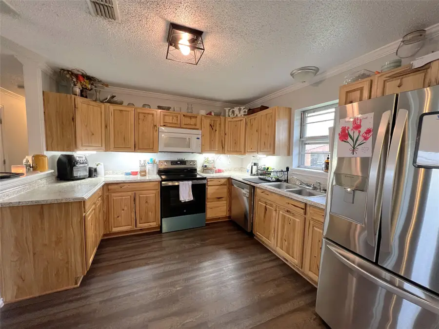 302 Sayle Street, Cumby, TX 75433 - #2