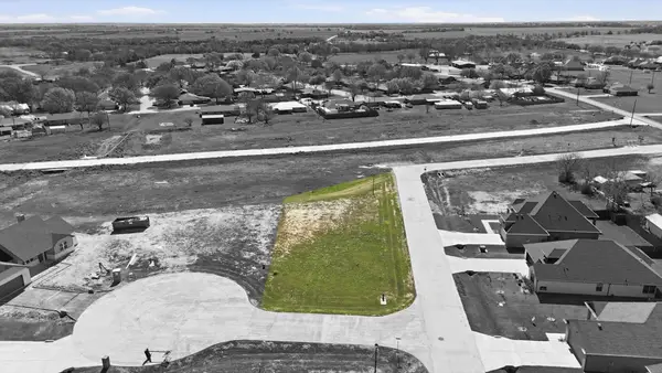 400 Lizzy Court, Italy, TX 76651