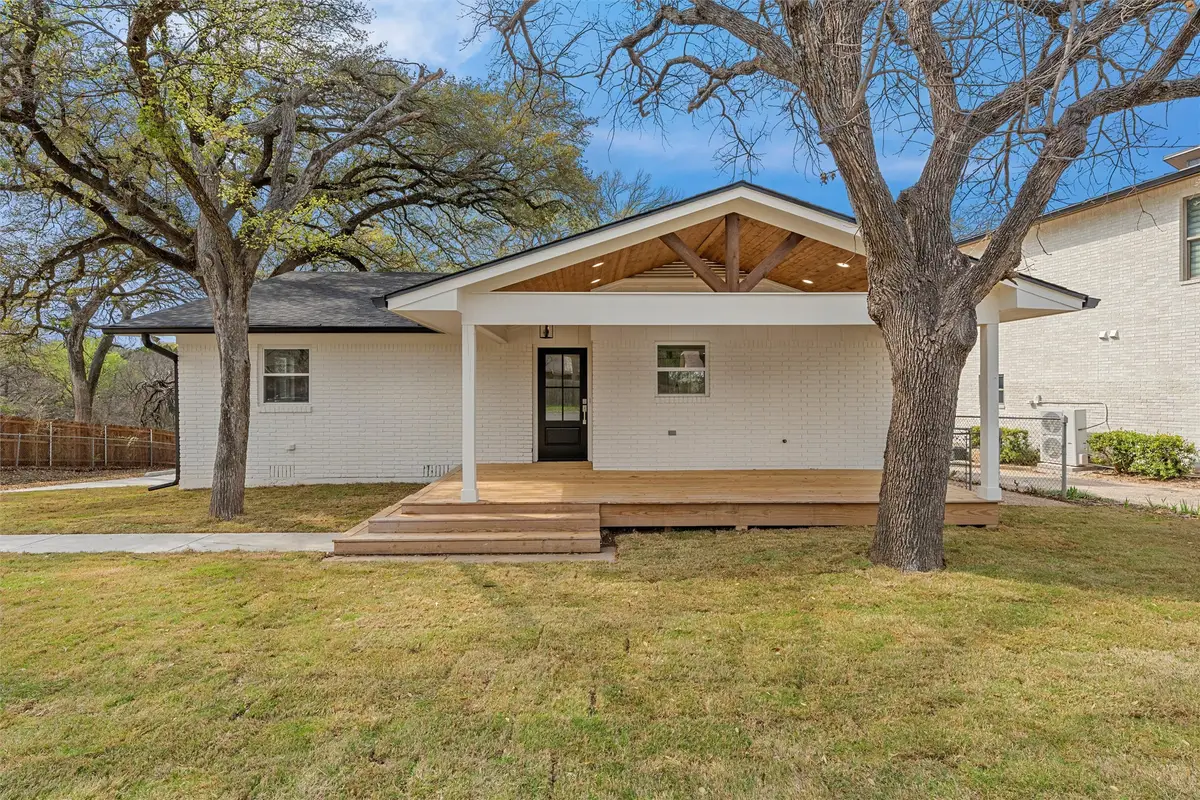 14014 Harbor Drive, Woodway, TX 76712 - #1