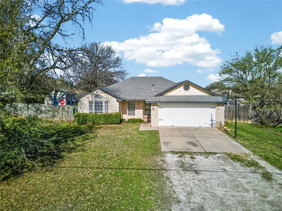 420 Robert Drive, Springtown, TX 76082 - #2