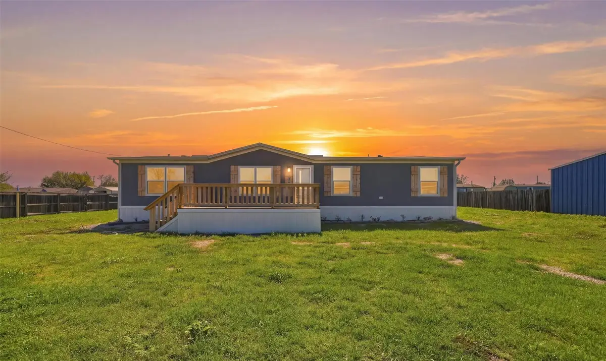 2504 Willow Oak Lane, Burleson, TX 76028 - #1