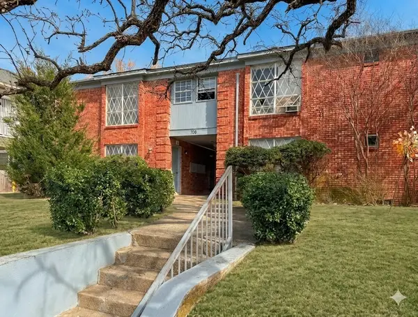 708 N Marsalis Ave, Dallas, TX 75203