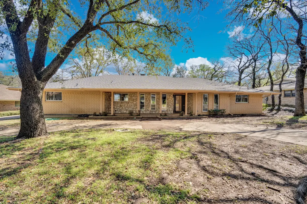 1105 Greenbriar Lane, Arlington, TX 76013 - #1