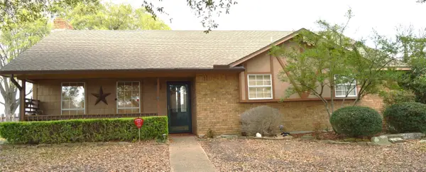 1012 Meridith Drive, Terrell, TX 75160