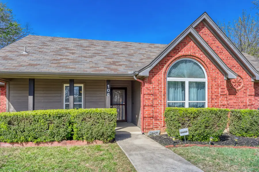 106 S 3rd Avenue, Mansfield, TX 76063 - #3