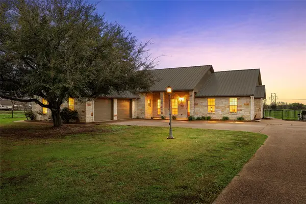 602 Downsville Road, Robinson, TX 76706