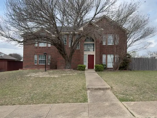 704 Inglewood Trail, DeSoto, TX 75115