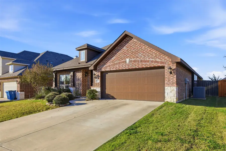 402 Shirley Drive, Alvarado, TX 76009 - #2