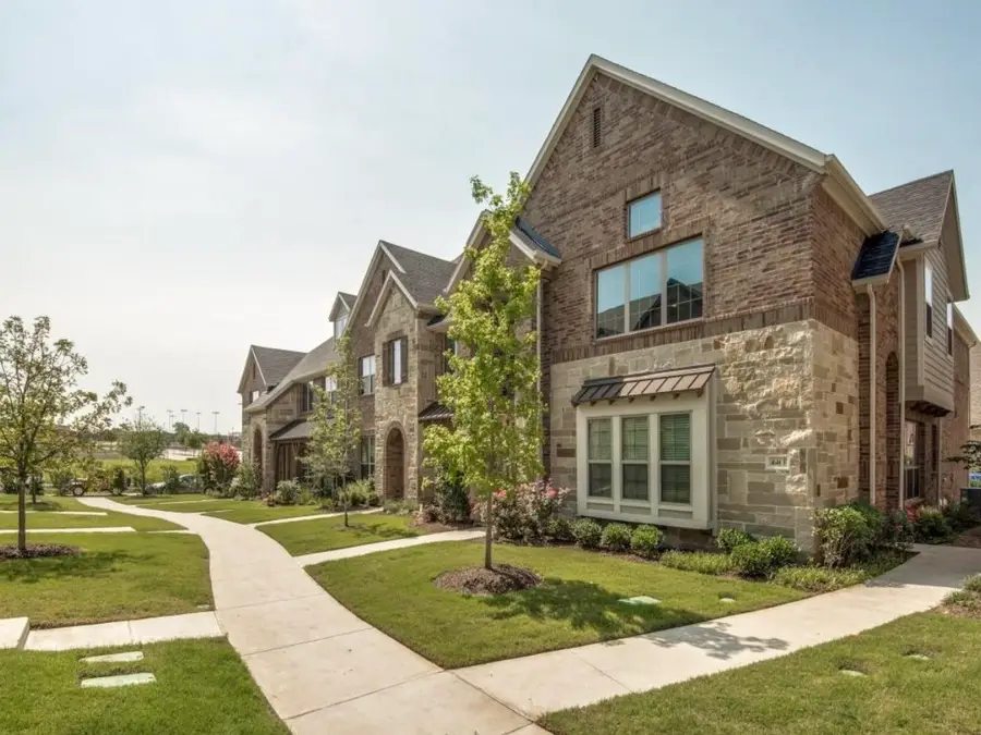 4646 Rhett Lane #F, Carrollton, TX 75010 - #2