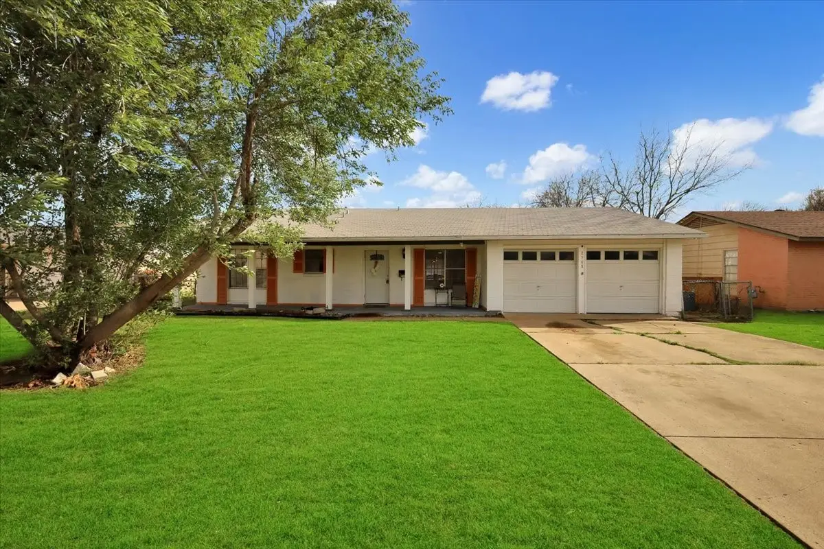 2508 W Rochelle Road, Irving, TX 75062 - #1