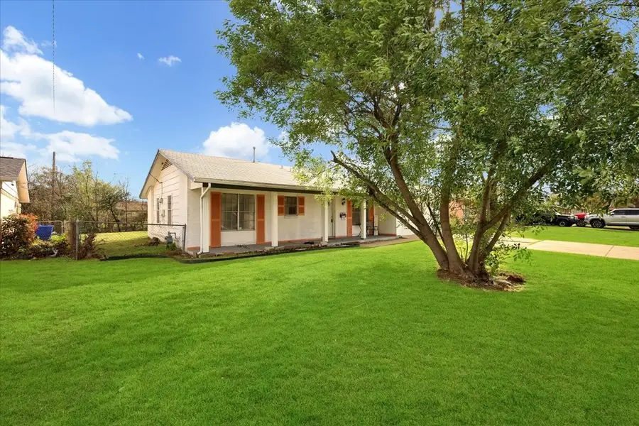 2508 W Rochelle Road, Irving, TX 75062 - #3