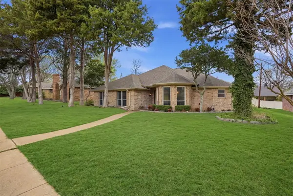 411 Whispering Hills Drive, Duncanville, TX 75137
