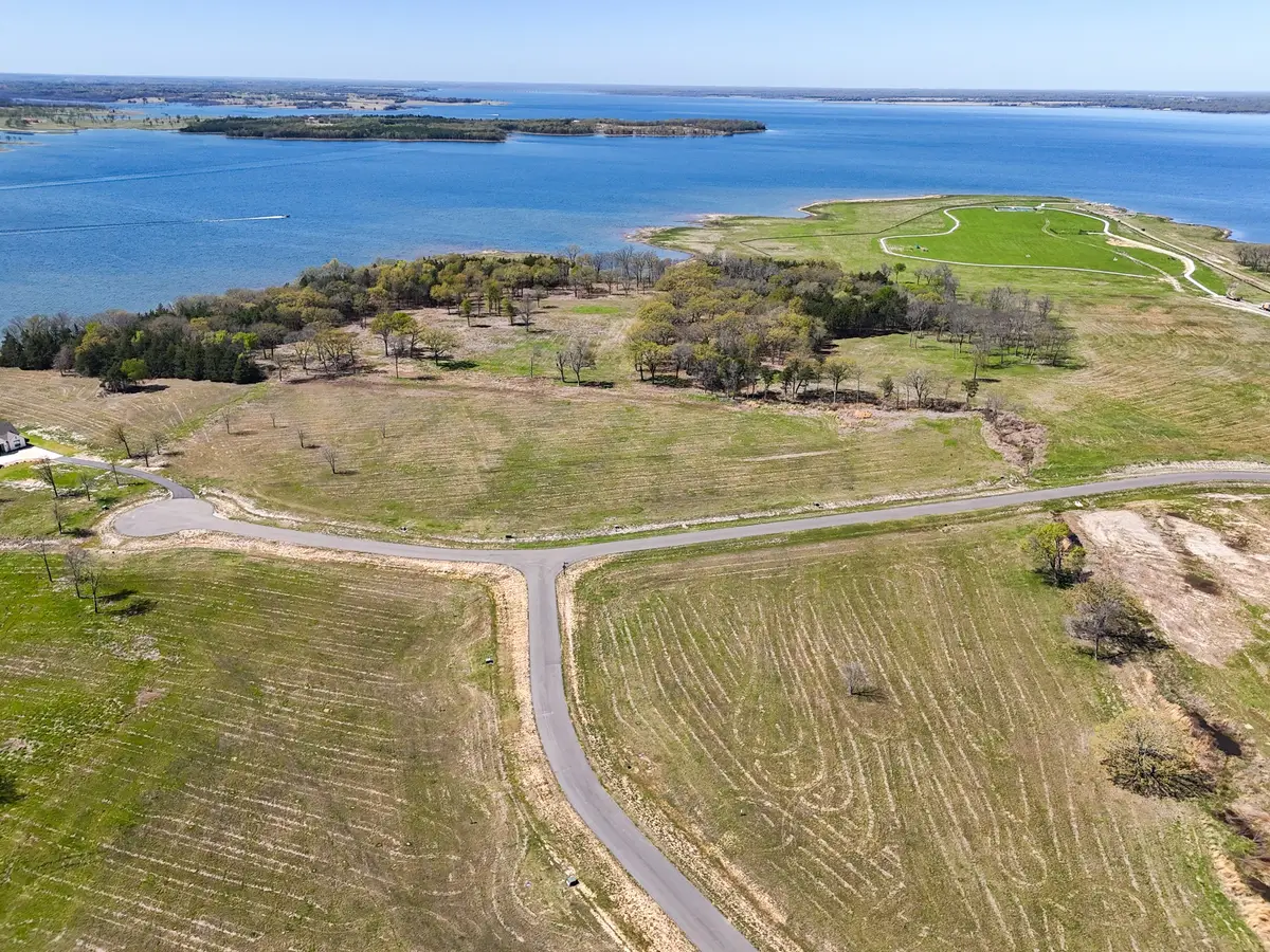 330 Lakewood Lane, Honey Grove, TX 75446 - #1