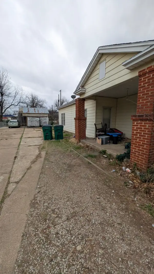 405 W Elm Street, Olney, TX 76374