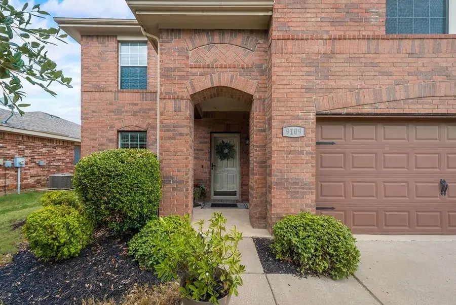 9109 Wagon Trail, Cross Roads, TX 76227 - #2