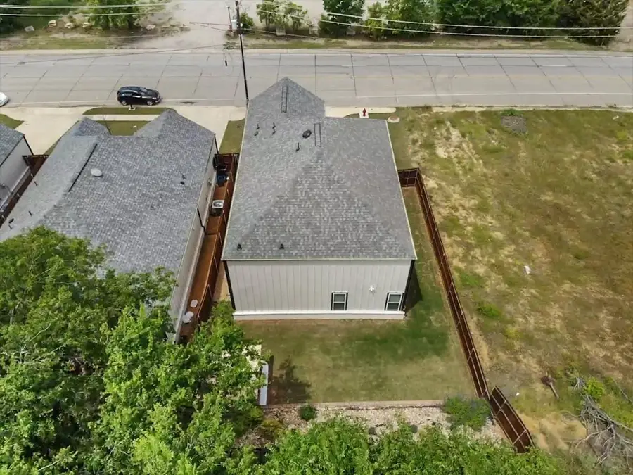 614 N M L King Jr Boulevard, Grand Prairie, TX 75050 - #2