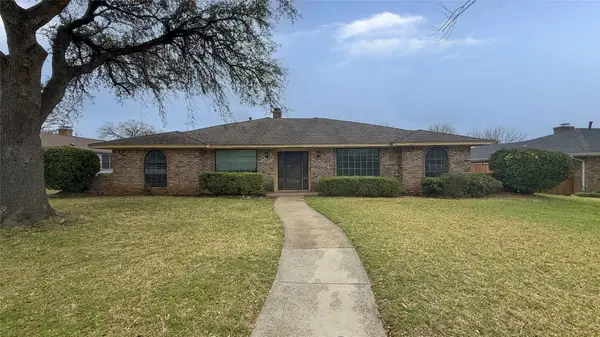 1004 Rosewood Drive, DeSoto, TX 75115
