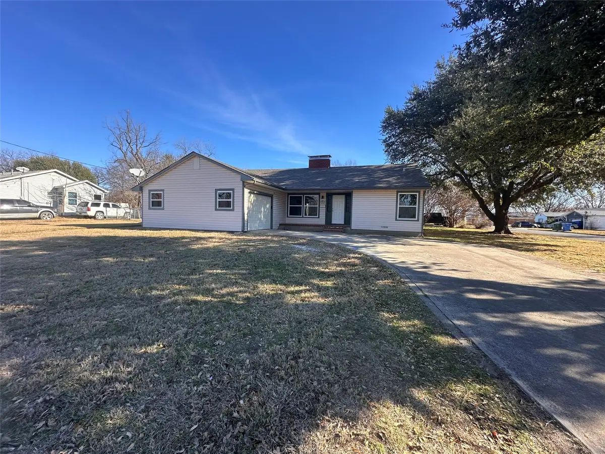 1803 Alexander, Sherman, TX 75092 - #1