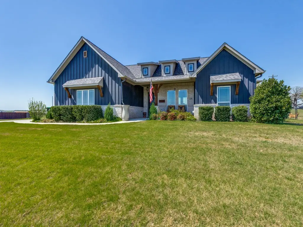 400 Christian Way, Azle, TX 76020 - #1