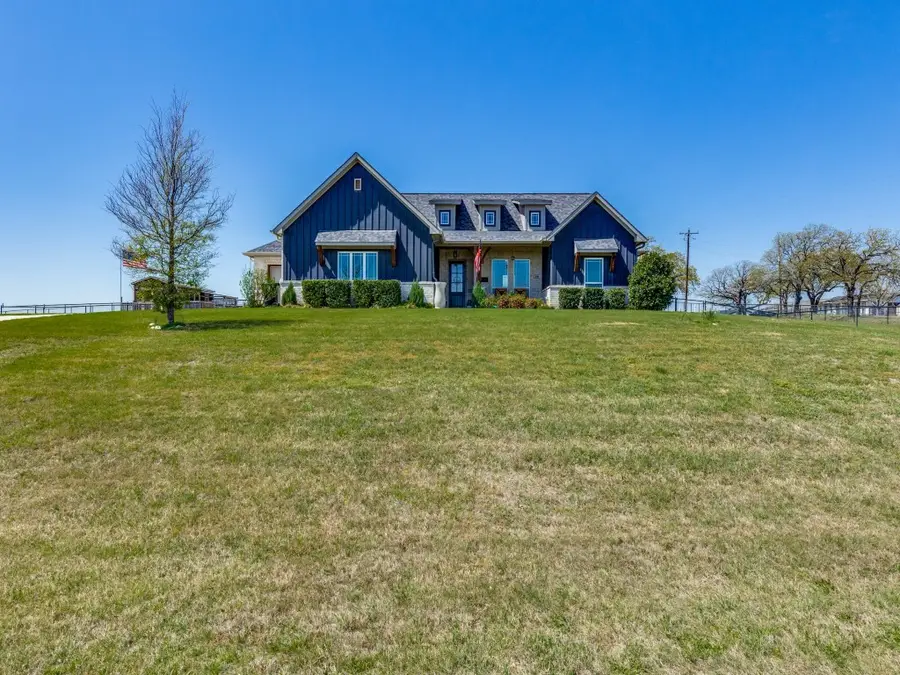 400 Christian Way, Azle, TX 76020 - #2