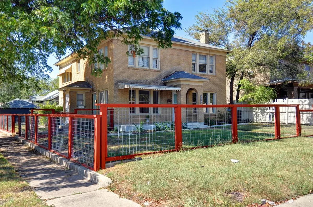 2844 Travis Avenue, Fort Worth, TX 76110 - #1