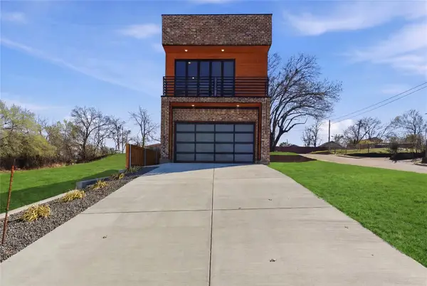 1402 Hutchins Avenue, Dallas, TX 75203