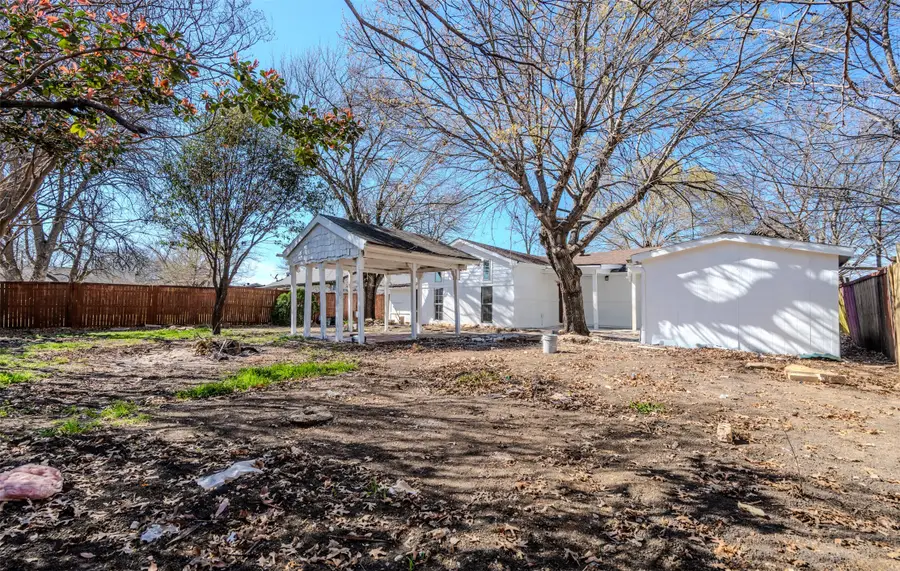 1022 Shenandoah Drive, Arlington, TX 76014 - #2