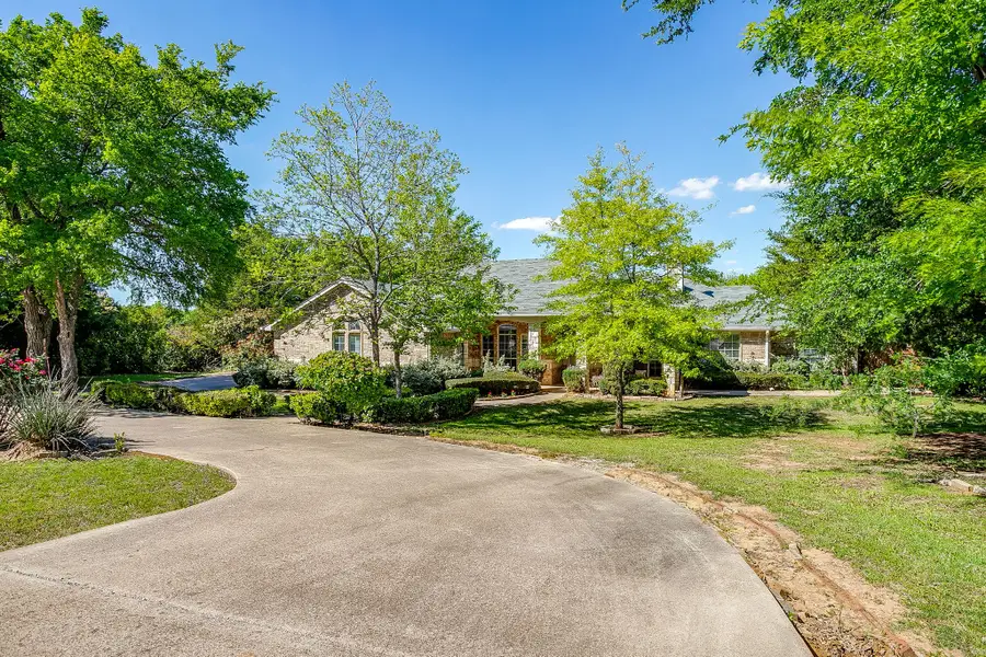 336 Plantation Drive E, Burleson, TX 76028 - #2