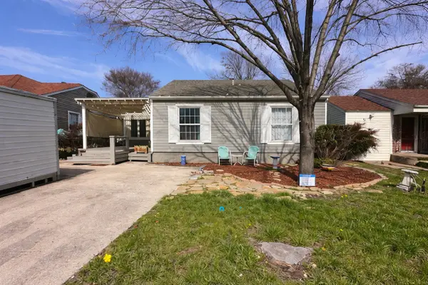 4220 Donnelly Avenue, Fort Worth, TX 76107