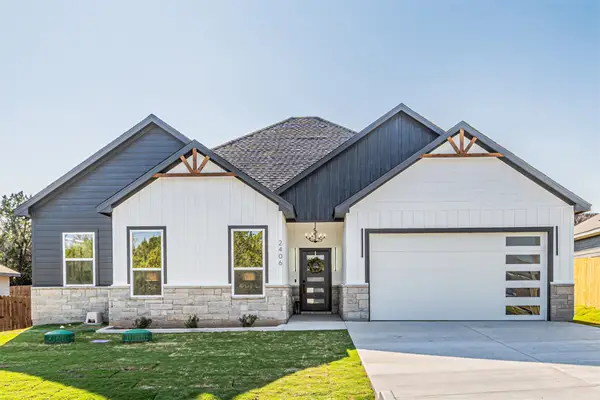 2406 Beverly Drive, Granbury, TX 76048