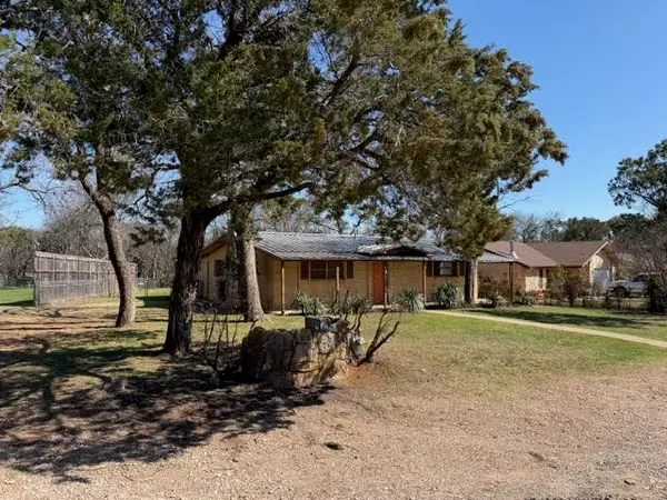 1101 Sierra Vista, Granbury, TX 76048