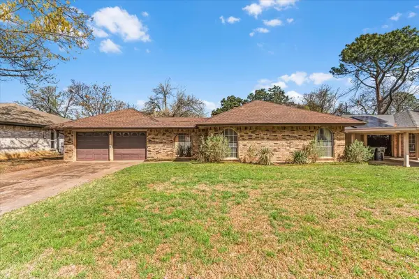 1707 Princeton Drive, Arlington, TX 76015