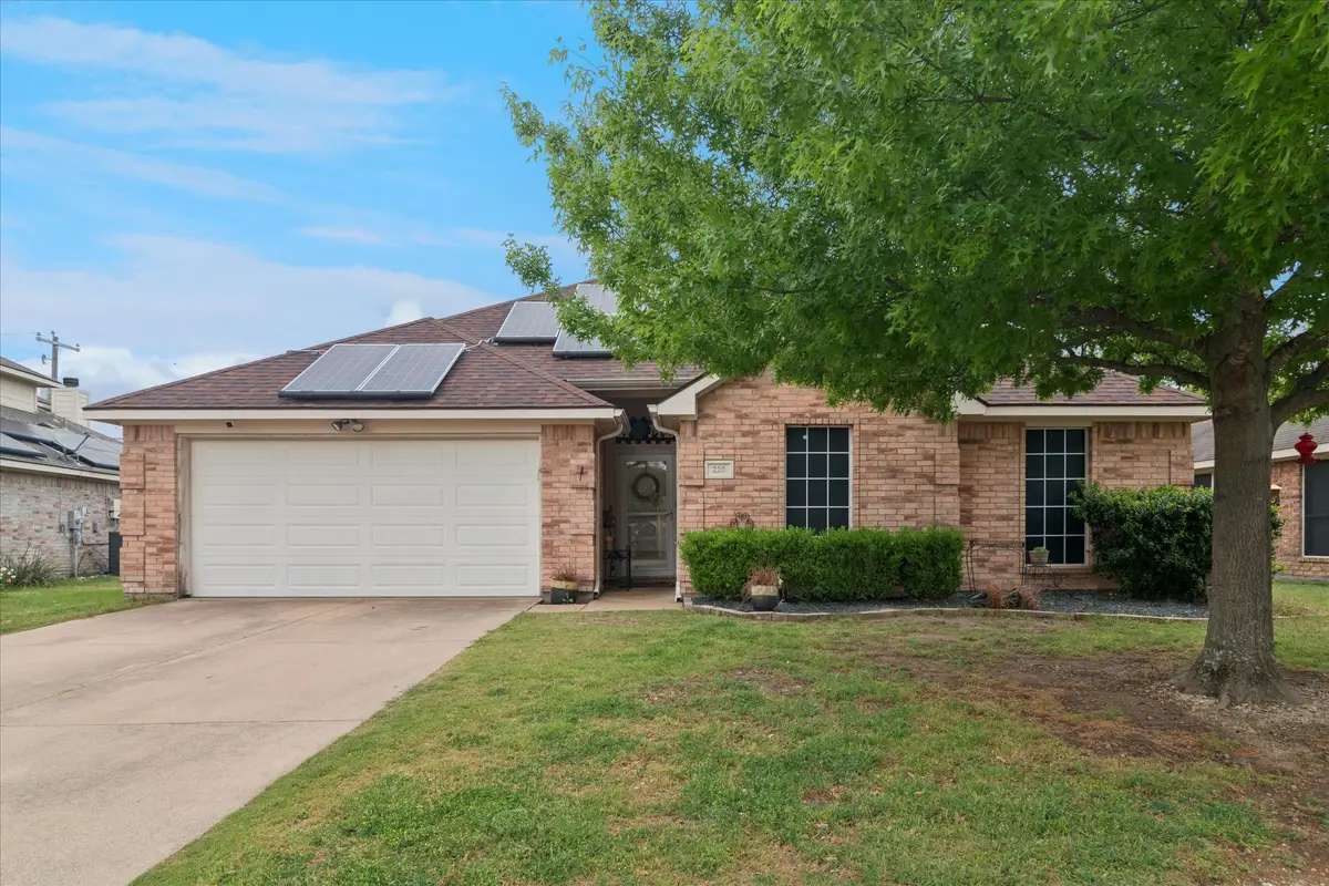 220 Chesterfield Circle, Waxahachie, TX 75165 - #1