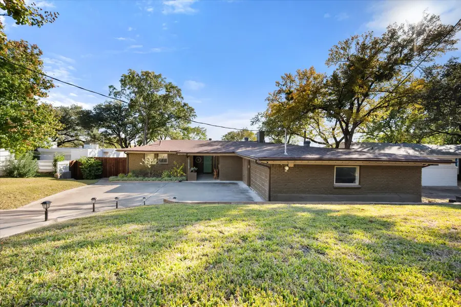 6113 Valley View Drive, Fort Worth, TX 76116 - #2