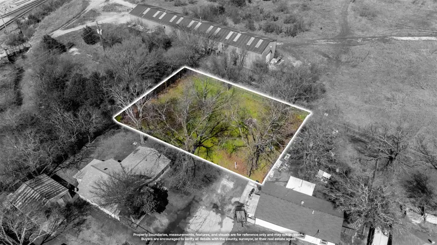 1609 N Brazos Avenue, Cleburne, TX 76031 - #2