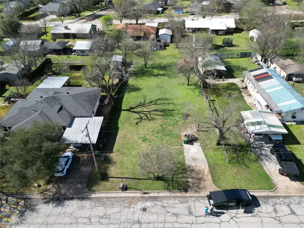 407 S Jefferson Street, Glen Rose, TX 76043