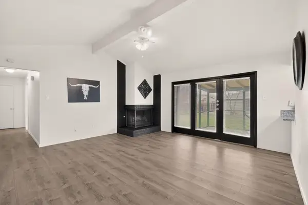 1538 Oakbrook Street, Lancaster, TX 75134