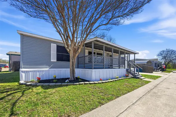 714 Parkview Drive, Forney, TX 75126