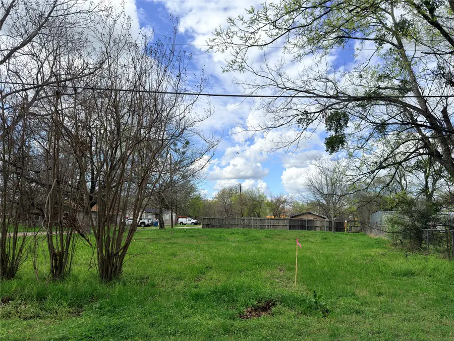 604 SW 2nd Street, Kerens, TX 75144 - #2