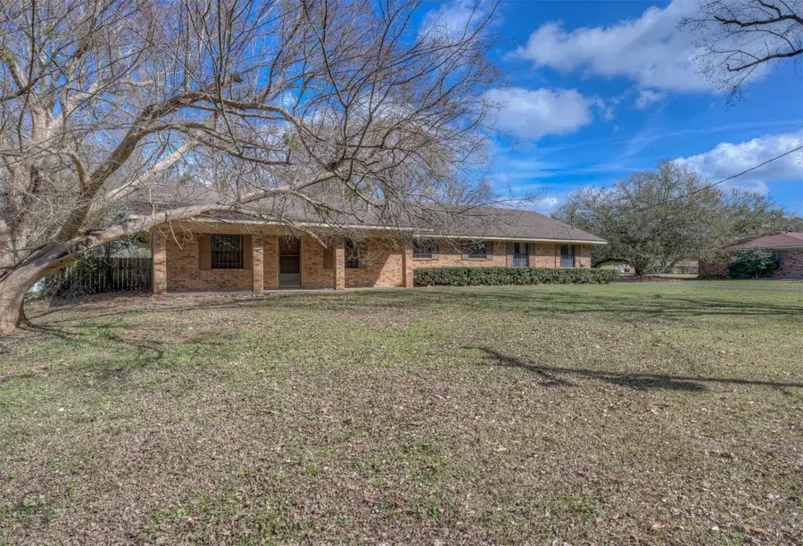 816 Bogan Lane, Coushatta, LA 71019 - #3