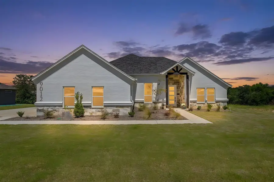 9012 Valley Oak Court, Springtown, TX 76082 - #2