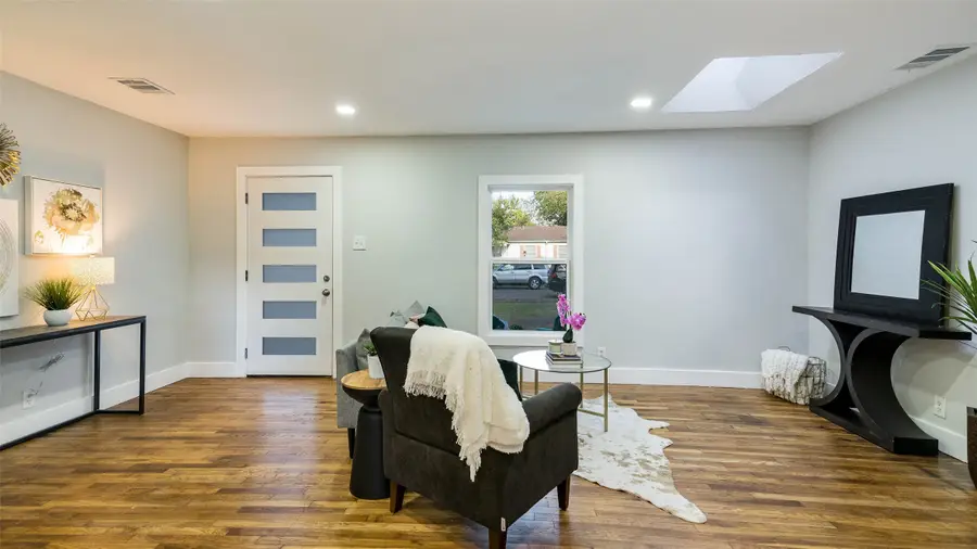 10523 Newcombe Drive, Dallas, TX 75228 - #2