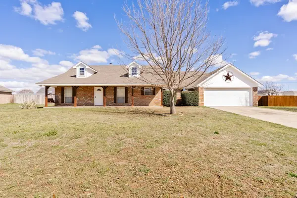 107 Ashley Street, Alvord, TX 76225