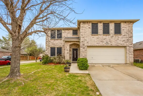 1856 Lariat Drive, Fort Worth, TX 76247