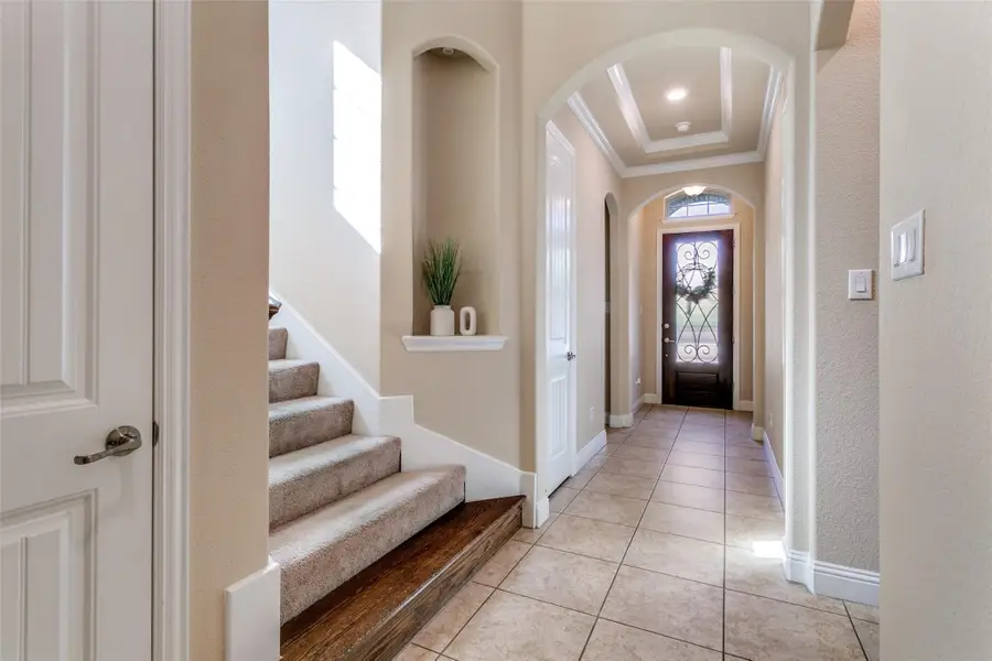 504 Garden Avenue, Euless, TX 76039 - #2