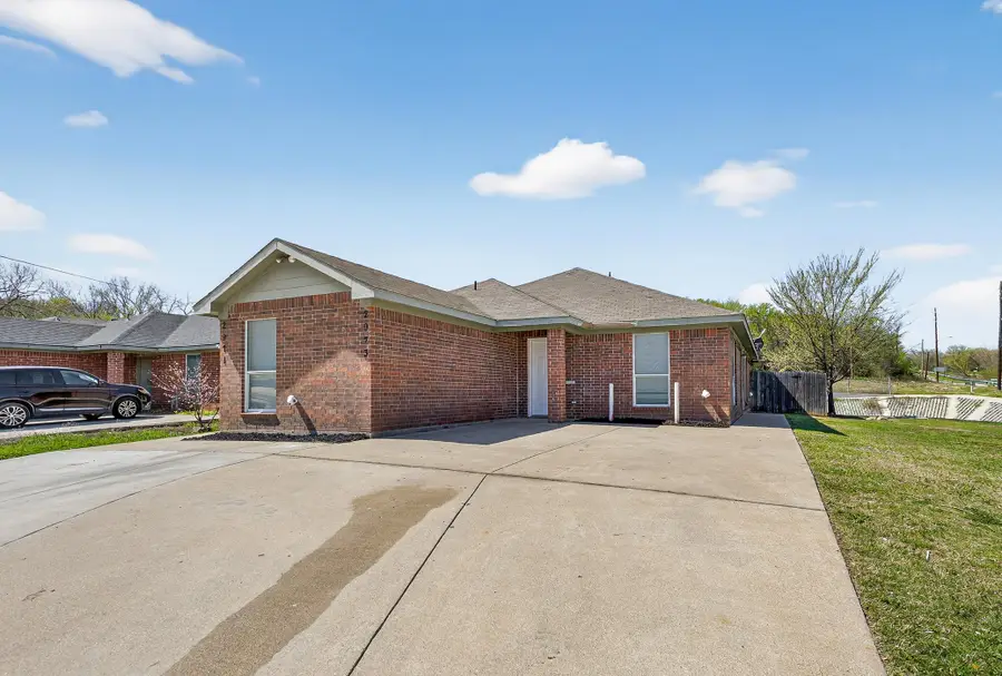 2971 Loving Avenue, Fort Worth, TX 76106 - #3