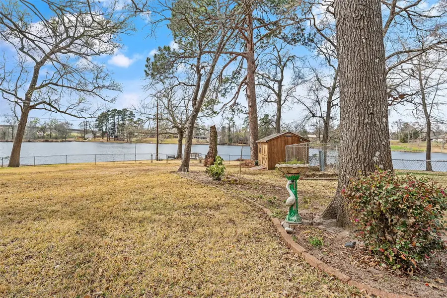 10202 E Lakeshore Drive, Tyler, TX 75709 - #3