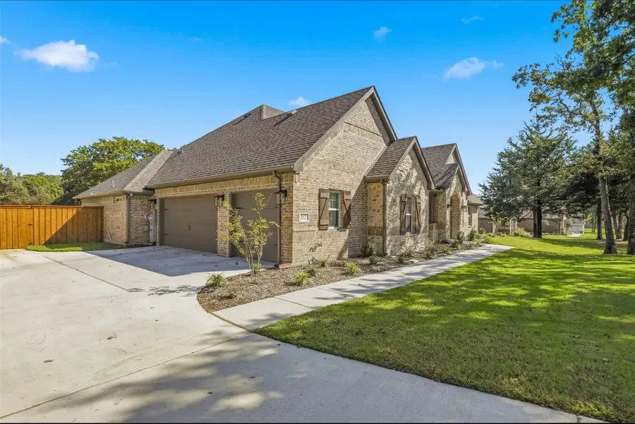 2021 Crystal Palace Boulevard, Alvarado, TX 76009 - #3